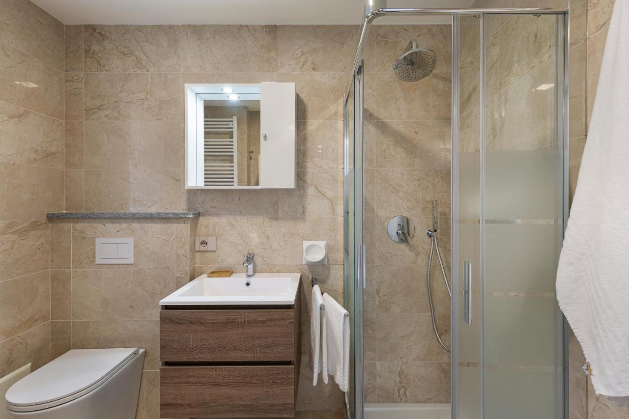 Appartamento Carolnoemi - Vista Lago - By Impero House Baveno Exterior foto